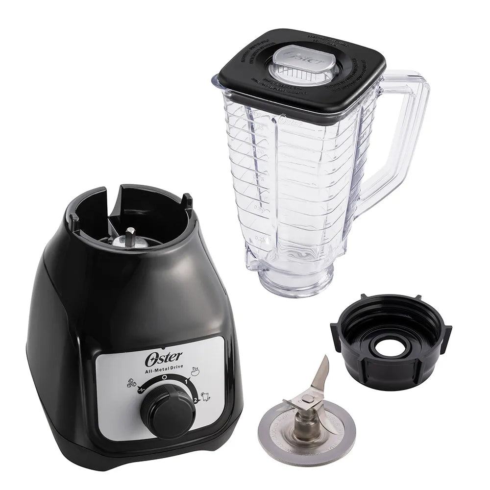 Licuadora Oster® con vaso de plástico y control de perilla BLSTKAPBRD Paquete 4 piezas
