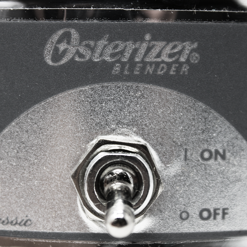 Licuadora Metálica 1 Velocidad con Vaso de Vidrio Oster 450-10 Caja de 4 Piezas