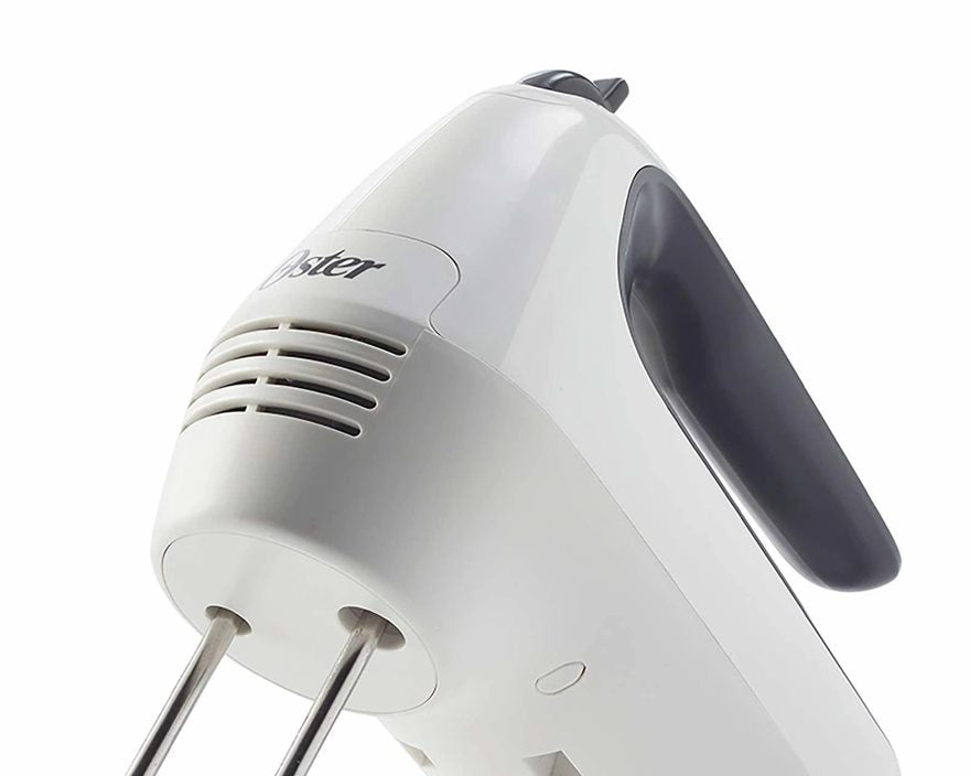Batidora de mano 6 velocidades y Función Turbo Blanca Oster® FPSTHM3532