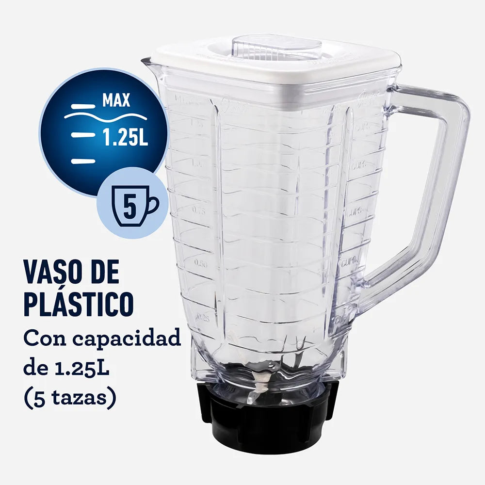Licuadora Oster® con vaso de plástico y control de perilla BLSTKAPBRD Paquete 4 piezas
